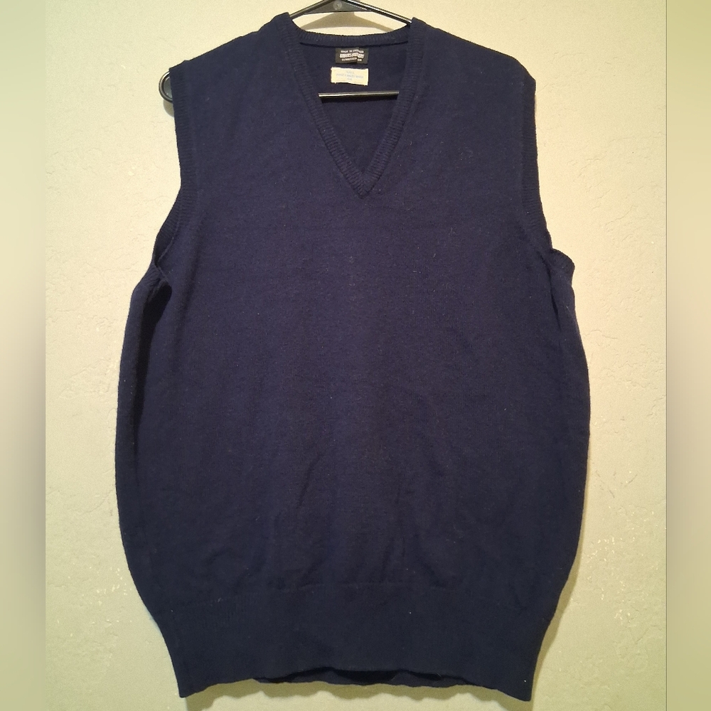Brooks Brothers Men's Dark Blue V-Neck Sweater Vest Pure Lambswool Sz44 Academia